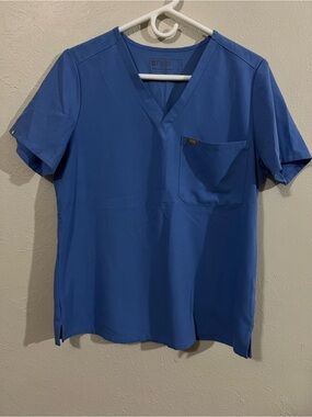 Figs PO 1683 Scrub Top size Medium V-Neck Top Blue